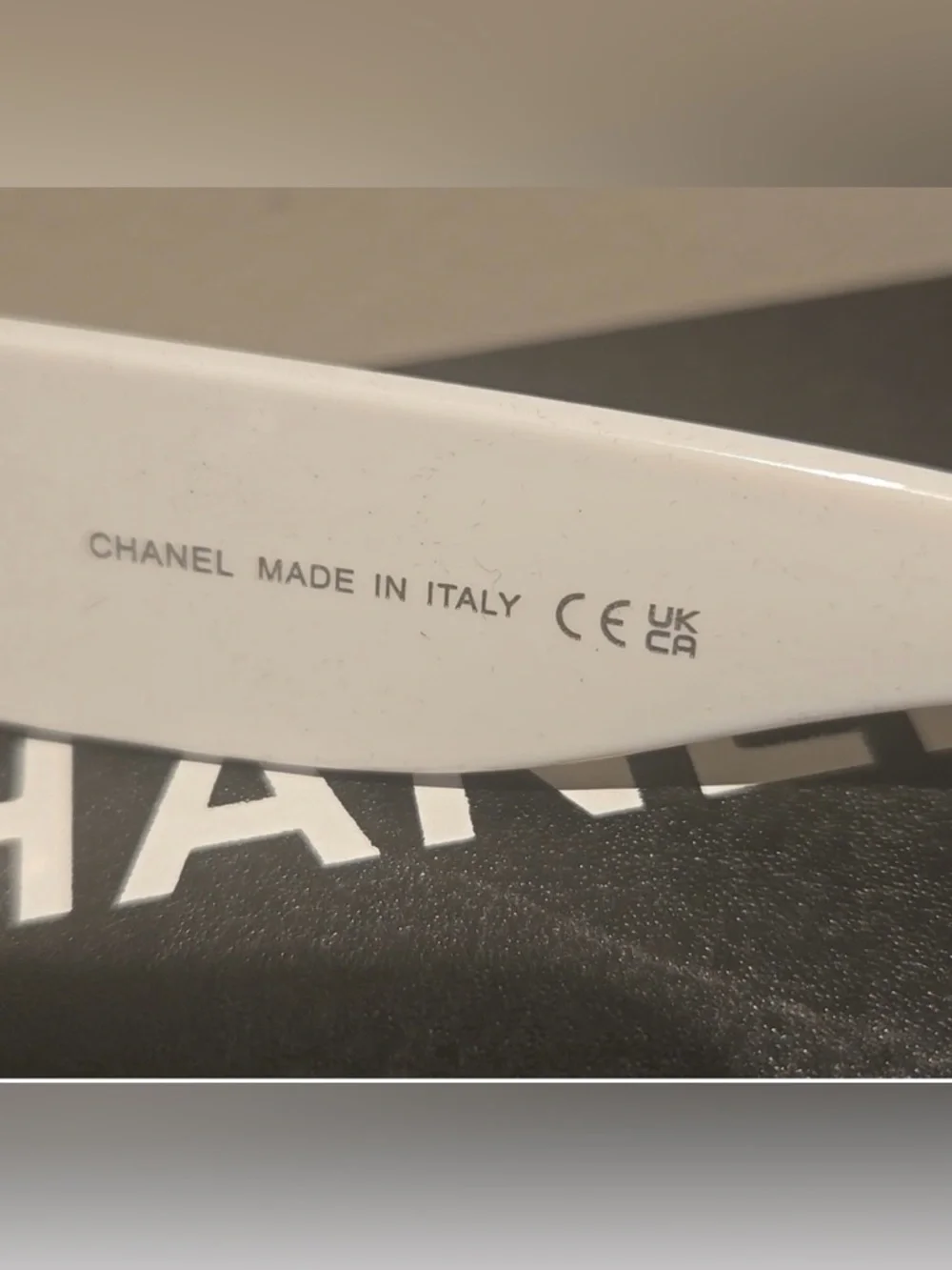 CHANEL Black & White Retro Cat-Eye Sunglasses - Picture 5 of 6